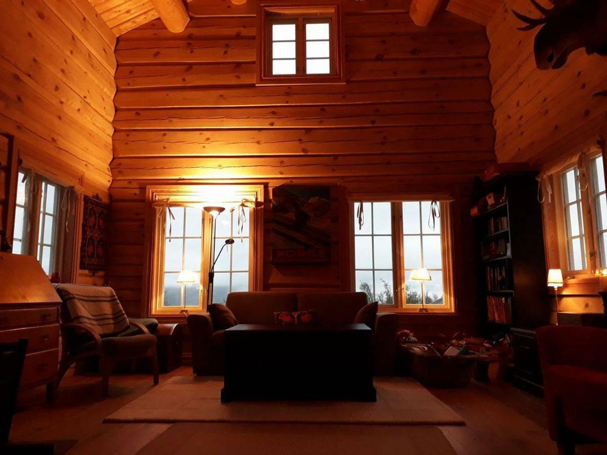 Blazerbu Four-Bedroom Chalet Myro Dış mekan fotoğraf
