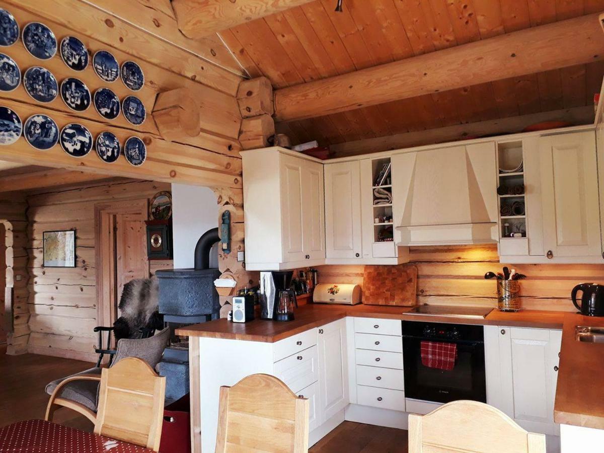 Blazerbu Four-Bedroom Chalet Myro Dış mekan fotoğraf