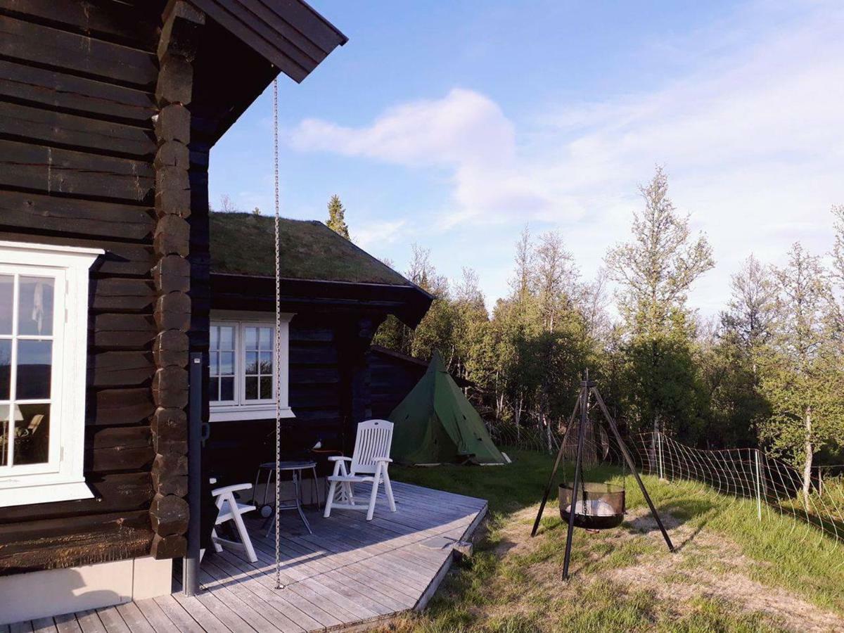Blazerbu Four-Bedroom Chalet Myro Dış mekan fotoğraf