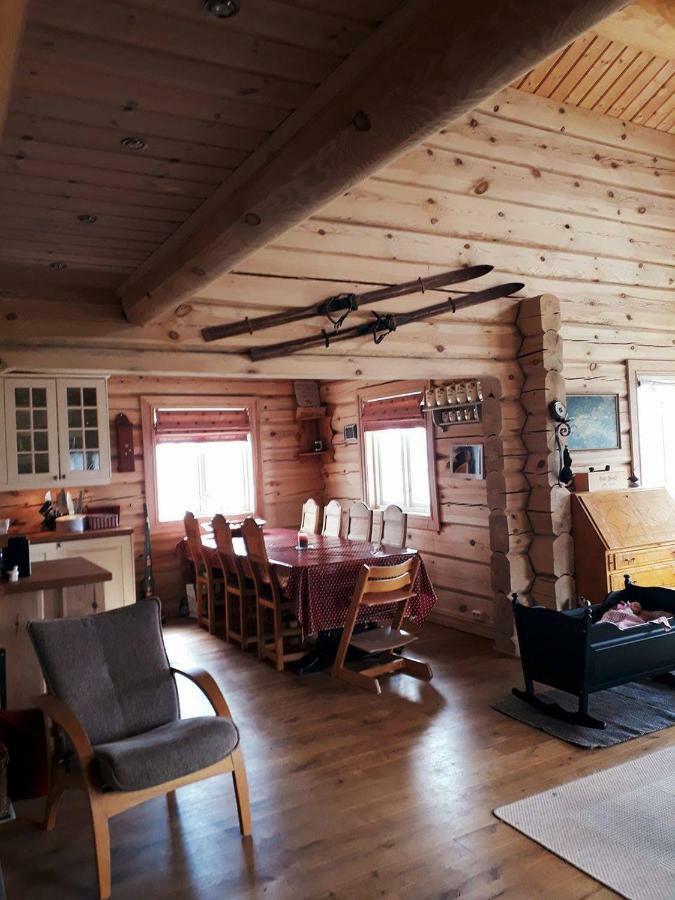 Blazerbu Four-Bedroom Chalet Myro Dış mekan fotoğraf